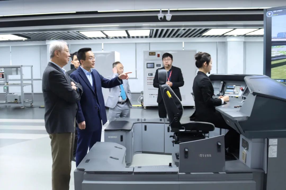 中國工程院院士、C919總設(shè)計師吳光輝來訪捷安高科