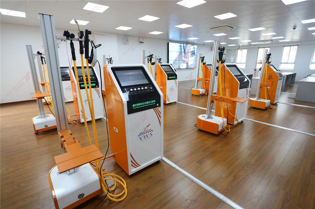 國(guó)內(nèi)首套虛擬焊接仿真實(shí)訓(xùn)系統(tǒng)填補(bǔ)行業(yè)空白